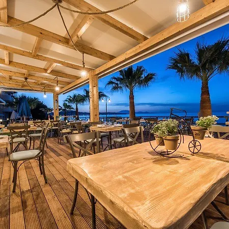 Windmill Bay 4*